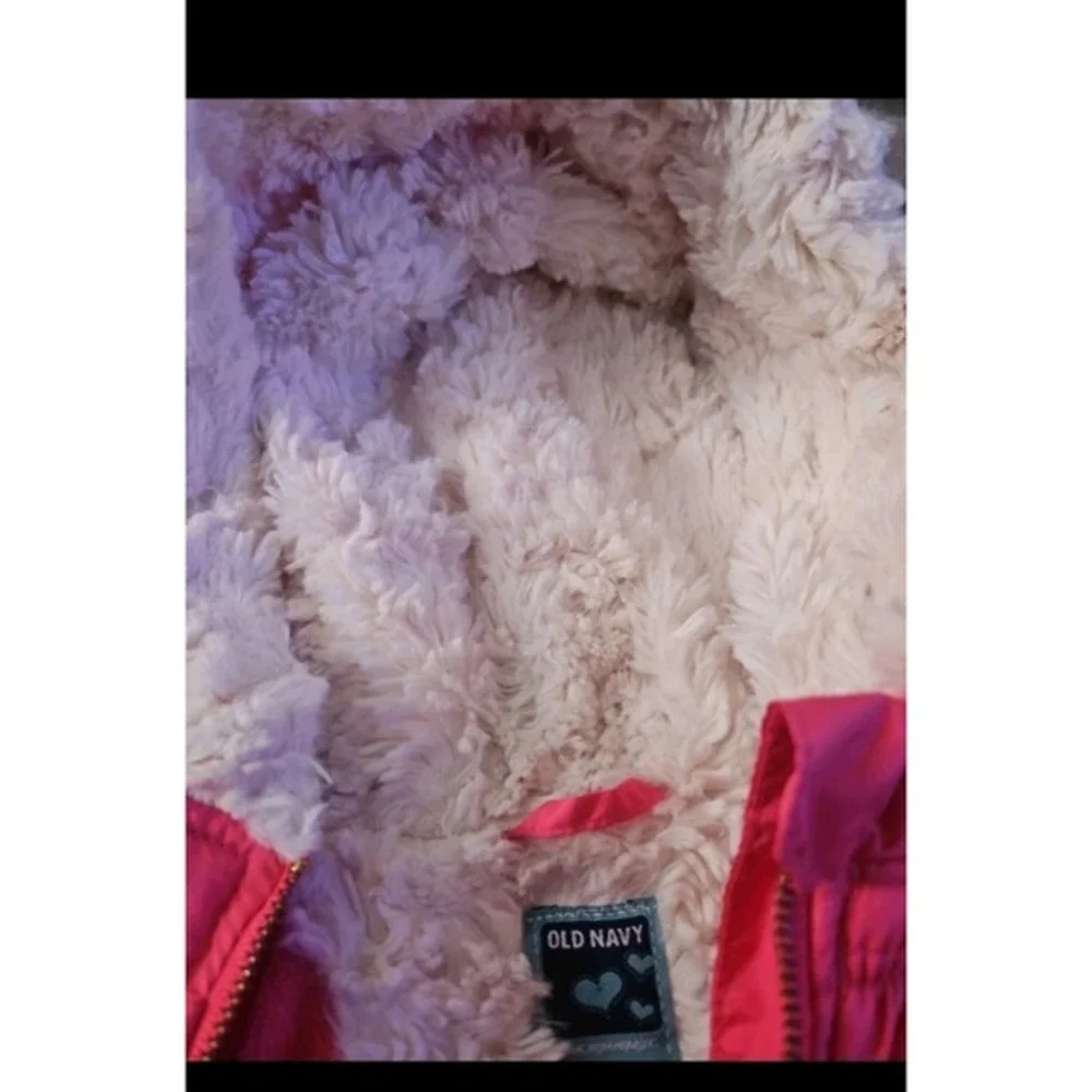 Old Navy Girls Pink Puffer Vest Size 3T Faux Fur Hooded Zip Winter